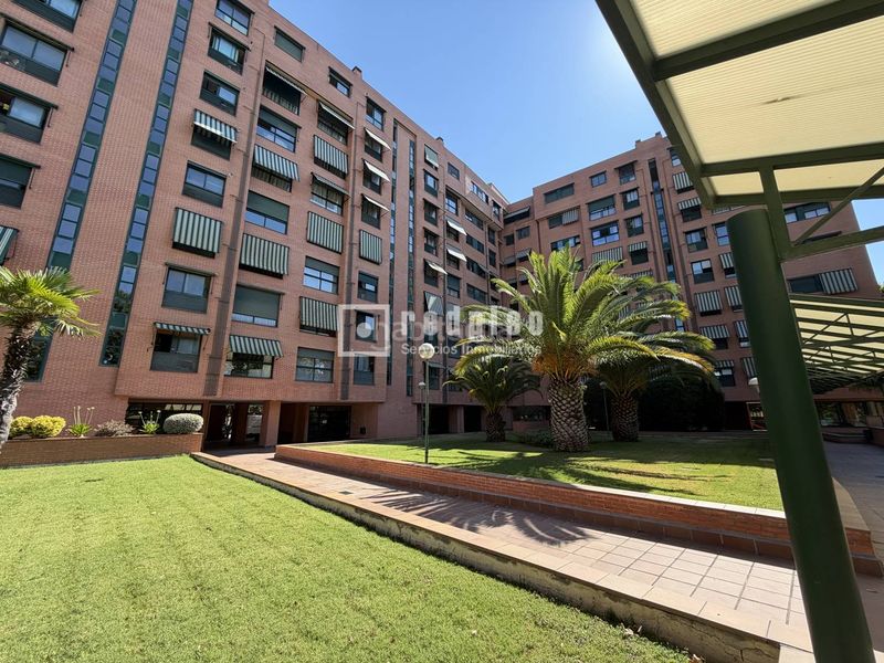 Foto 78d5cae4-b4f9-480c-96ad-758224a4c1d2. Flat with heating parking pool in Pueblo Nuevo Madrid
