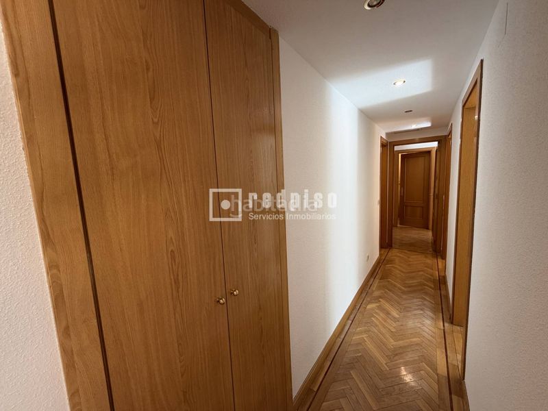Foto af2b586b-e845-4065-90ae-2915a85c65bf. Flat with heating parking pool in Pueblo Nuevo Madrid