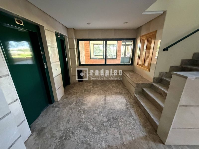 Foto e13428ef-a7d4-4cd9-92d9-a70ffefc71f6. Flat with heating parking pool in Pueblo Nuevo Madrid