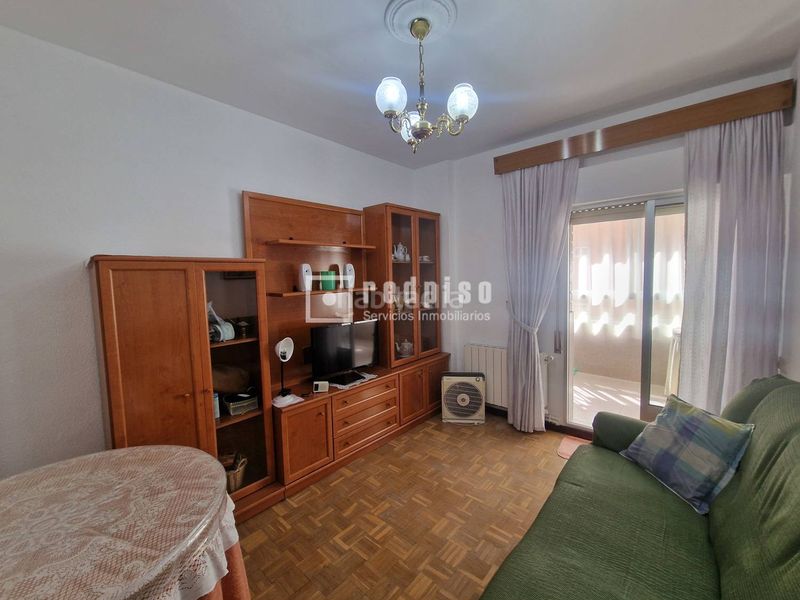 Foto 0ed7b789-abe3-41f0-99ab-a65d821513e0. Piso en Pueblo Nuevo Madrid