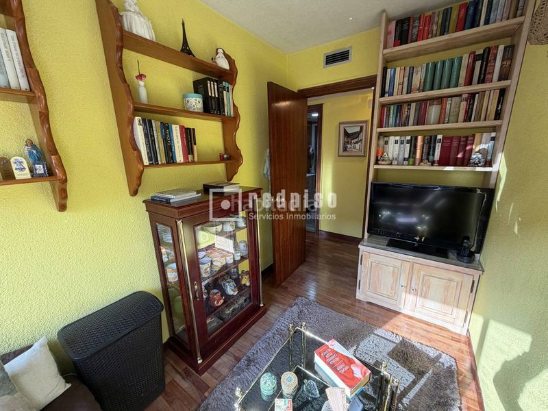 Foto c95eea37-b882-4792-bafb-2b0a963774d6. Piso en Pueblo Nuevo Madrid
