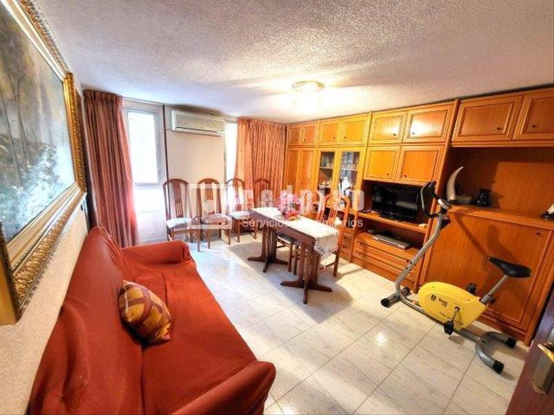 Foto b583c319-800c-409b-804a-c2f4bd2508ff. Etagenwohnung in Amposta Madrid