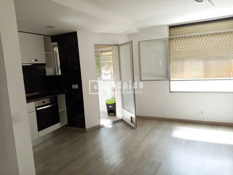 Foto 13bd585d-b2c1-4154-bac3-9f7baf1d7eb9. Pis a Amposta Madrid