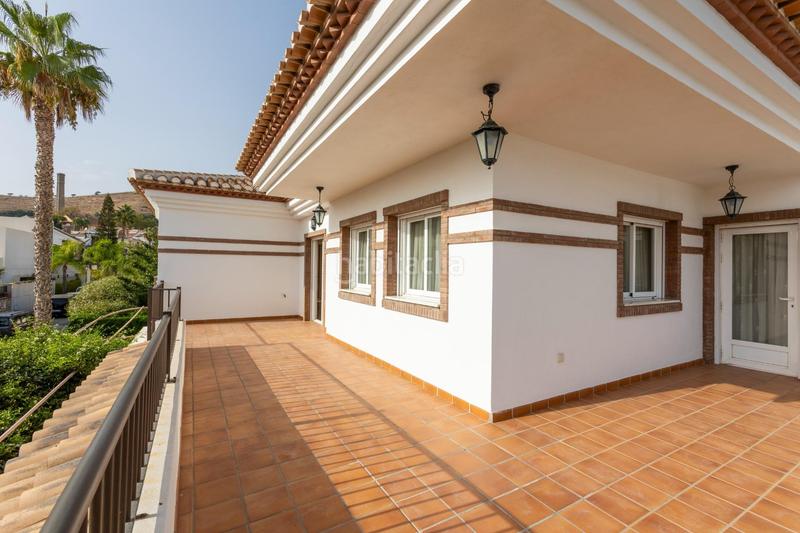 Foto d5227da2-943e-4b0e-95ed-e404901baf9a. Chalet gran casa en Motril ciudad Motril