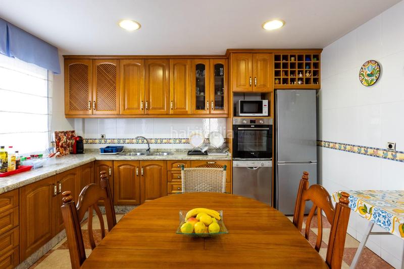 Foto e5aa88bb-ff18-4db1-8c02-64945f51da85. Chalet gran casa en Motril ciudad Motril