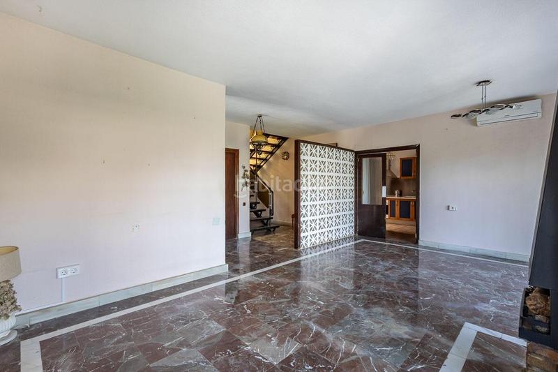 Foto 35bf8f72-5333-42a4-9ed8-a4bdb4ece3a0. Chalet con parcheggio piscina in La Zubia Ciudad Zubia (La)