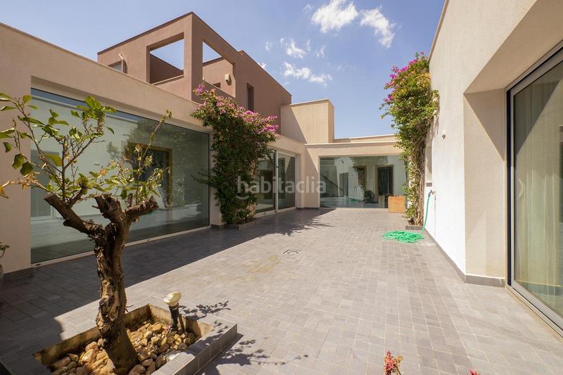 Foto 20be36c1-f00a-4a57-8fa7-92e04343a574. Chalet exclusivo chalet de diseño en Villa de Otura