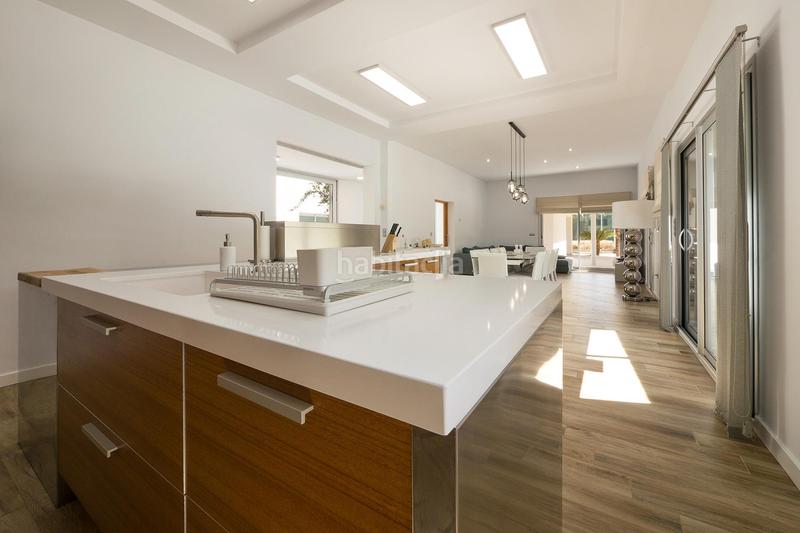 Foto 55c80acb-2c34-4c0c-8ea6-8aa1774ec3ce. Chalet exclusivo chalet de diseño en Villa de Otura