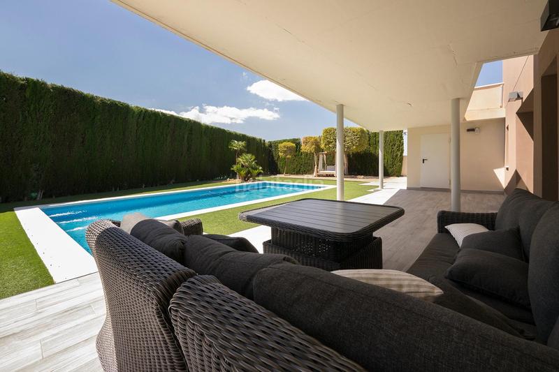 Foto 6e66fba6-9c5c-41a2-84fb-d8cb6281fd3d. Chalet exclusivo chalet de diseño en Villa de Otura