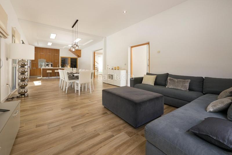 Foto 8f724c41-607e-4e56-a227-b91ee3c48eed. Chalet exclusivo chalet de diseño en Villa de Otura