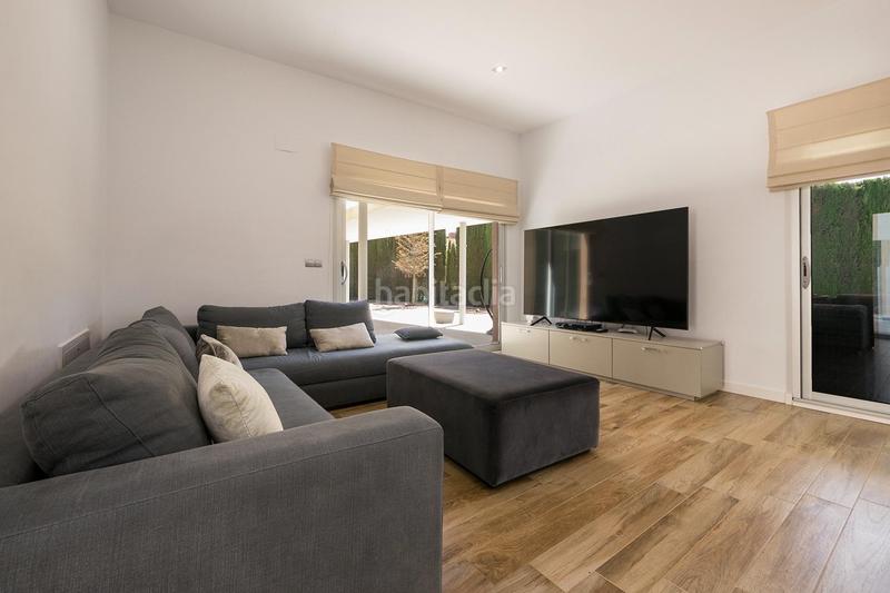 Foto b17fe212-b731-4bea-b825-ae9b506a0740. Chalet exclusivo chalet de diseño en Villa de Otura