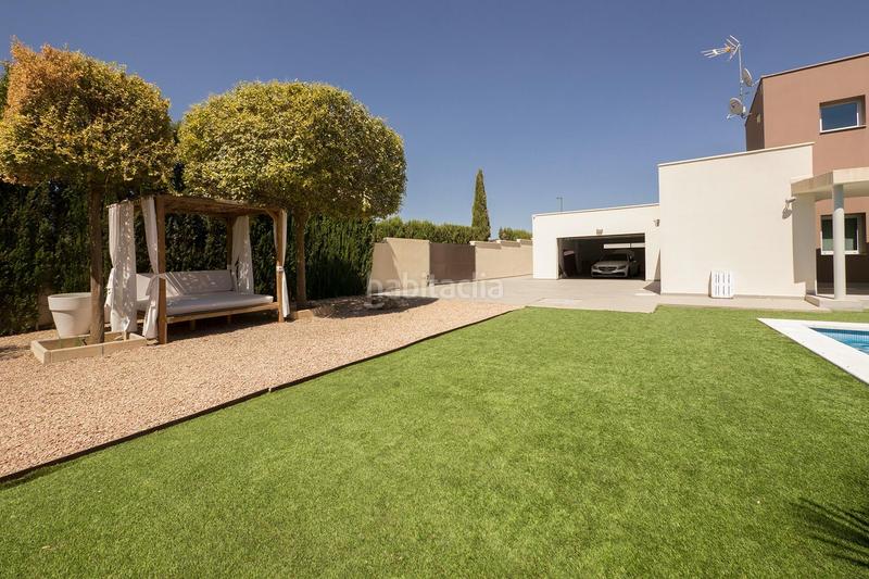 Foto d0df57f5-b7ea-437f-95f1-a47943316983. Chalet exclusivo chalet de diseño en Villa de Otura