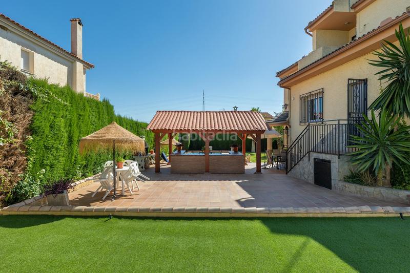 Foto 039fd1ac-2326-49a8-ad2b-c8432c9de518. Chalet avec parking piscine dans Villa de Otura