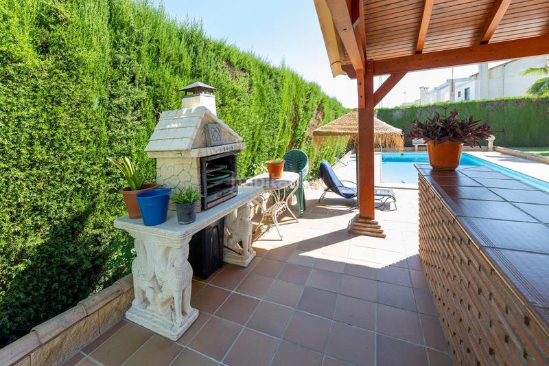 Foto b06db862-b312-4eea-aae9-b3a292474620. Chalet avec parking piscine dans Villa de Otura