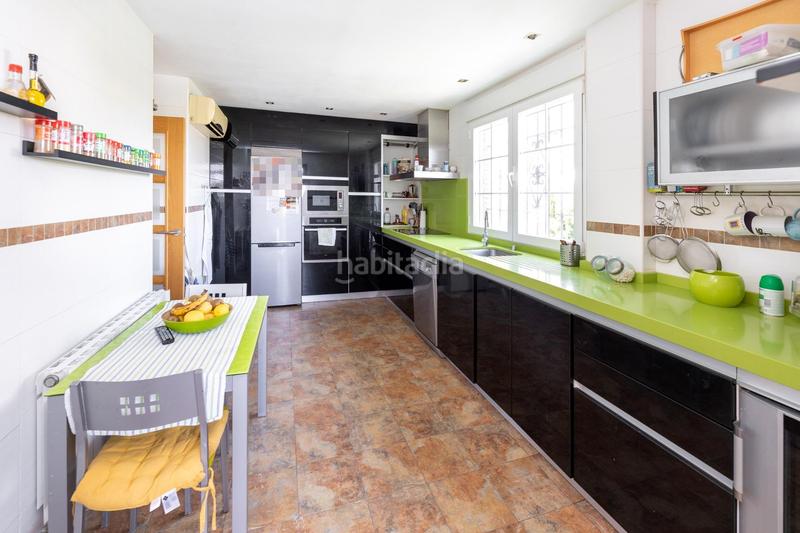 Foto aca5b88d-106a-4cc2-b3e6-153e2145a39e. Chalet avec chauffage parking piscine dans Huétor Vega