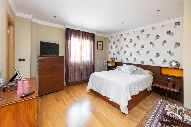 Foto ad56e90b-86cf-4cef-9b2b-ec1e578c8735. Chalet avec chauffage parking piscine dans Huétor Vega