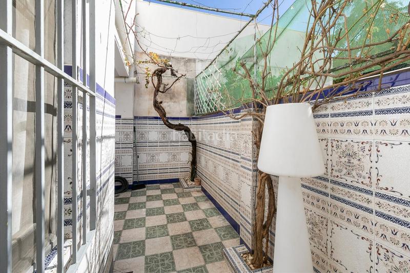 Foto 49663c81-d871-4368-bd0b-751affe8e586. Casa adossada a Cervantes Granada