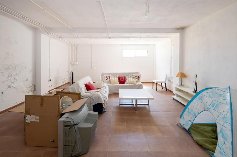 Foto 2143a4eb-6d29-40f1-8392-f8558e2430e4. Casa adossada amb calefacció aparcament piscina a Gabias (Las)