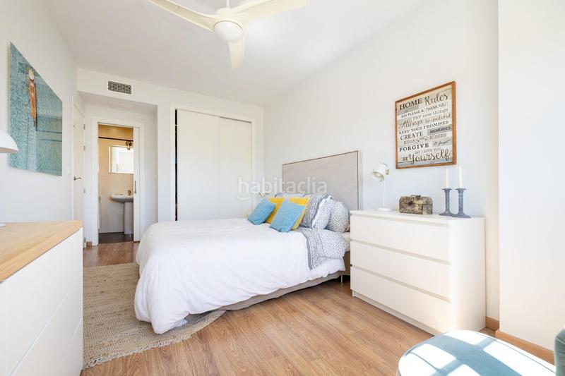 Foto 5f64692f-9107-45bb-a65a-c64c0817d819. Casa adossada amb calefacció aparcament piscina a Gabias (Las)