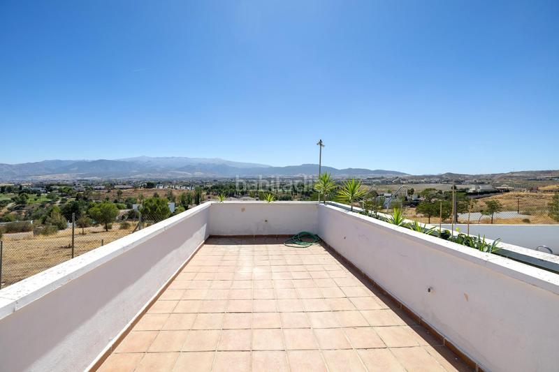 Foto cba93f7f-64c7-4bd9-811b-693e69e76d76. Casa adossada amb calefacció aparcament piscina a Gabias (Las)