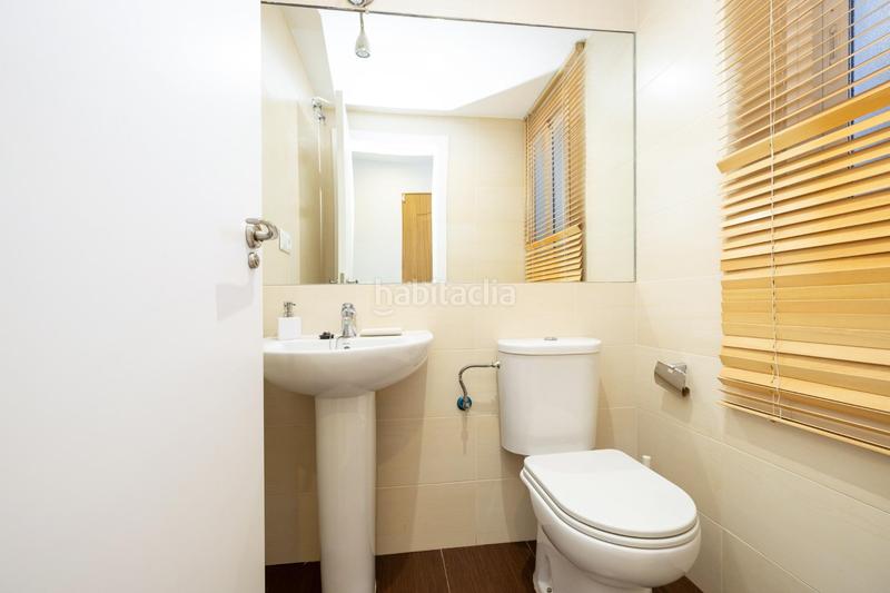 Foto f6b2548b-8f15-4850-9042-fa695c7eb2bd. Casa adossada amb calefacció aparcament piscina a Gabias (Las)