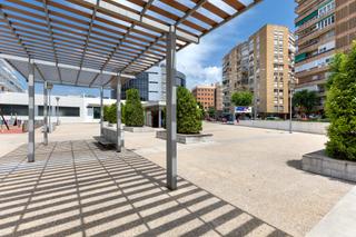 Appartement à Las flores 10. Piso en venta en calle arabial, centro  granada