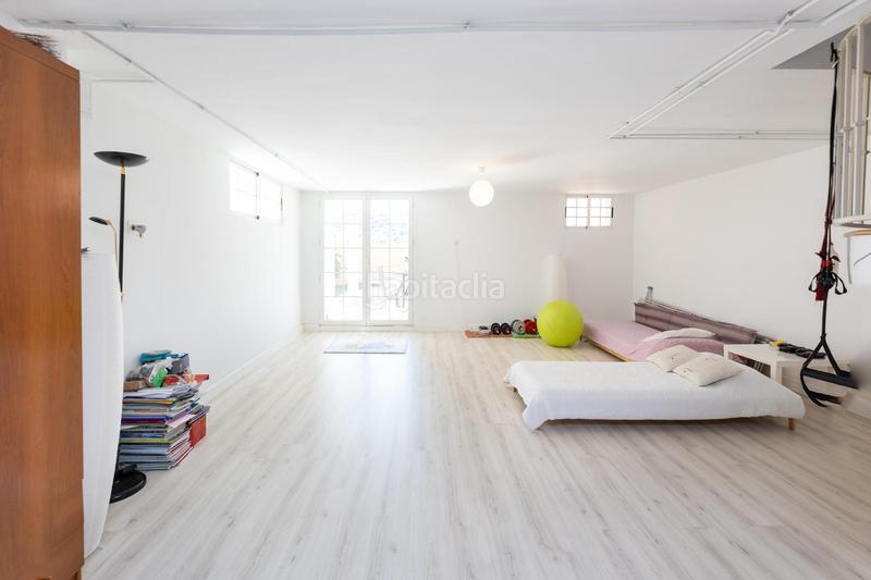 Foto 487f9906-0db3-4004-9823-d81c6ab8637f. Casa amb calefacció aparcament piscina a Crta. De la Sierra Granada