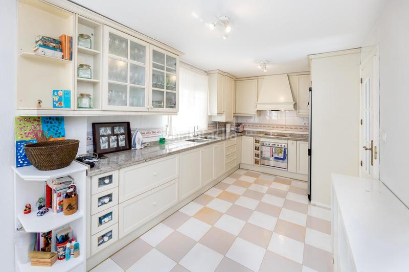 Foto c5294634-597c-4107-a982-301c16f538d9. Casa amb calefacció aparcament piscina a Crta. De la Sierra Granada