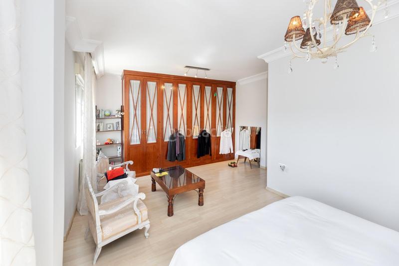 Foto c7e69a47-6aa4-410b-b643-81d5186a1e8b. Casa amb calefacció aparcament piscina a Crta. De la Sierra Granada