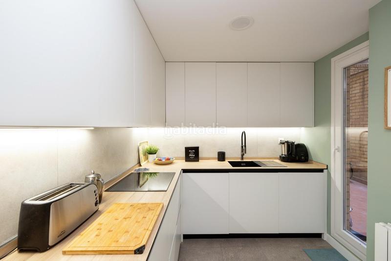 Foto e11da3e2-63b6-444b-a4d8-34161392f2ec. Pis a calle calle de nuestra señora de la salud a Granada