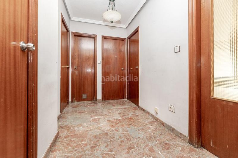 Foto 292bad55-1ad9-4ee2-8d3d-77a776f0ada4. Appartamento con riscaldamento parcheggio in Joaquina Eguaras Granada