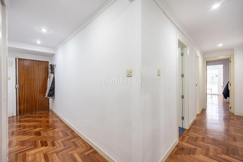 Foto 60862f96-afb0-48bf-8b67-fba212938e10. Pis amb calefacció a Pajaritos Granada