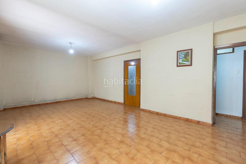 Foto f4aa505d-51b1-4120-bd5c-6e6c8b6861f0. Piso amplio piso en pedro antonio de alarcón en Camino de Ronda Granada