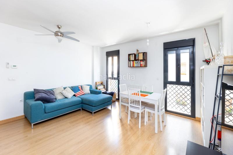 Foto c2c3957d-9a88-43d7-8017-8da7073905fd. Pis amb calefacció aparcament a Barrio de Zaidín Granada