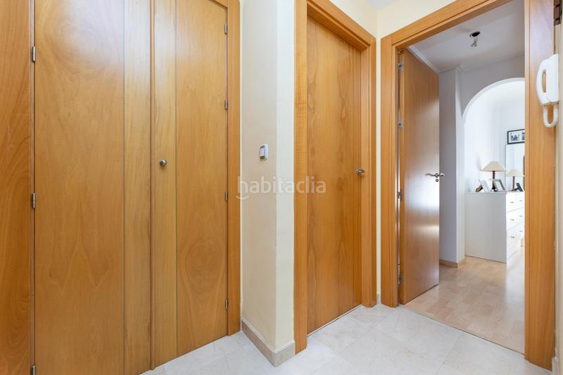 Foto 6442f8f2-5d2f-44e0-80aa-027960e9f5b4. Semi detached house with heating parking pool in Crta. De la Sierra Granada