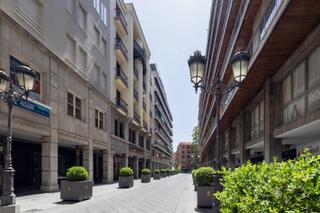 Appartement  Angel ganivet. En venta piso en granada centro con terraza en ganivet