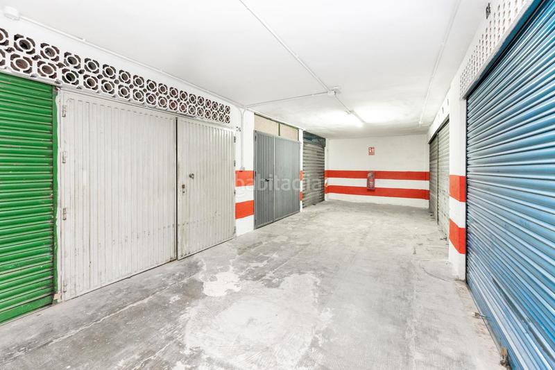 Foto caf8f623-b98a-4ef2-a9f7-dc705652638e. Appartamento con parcheggio in Barrio de Zaidín Granada