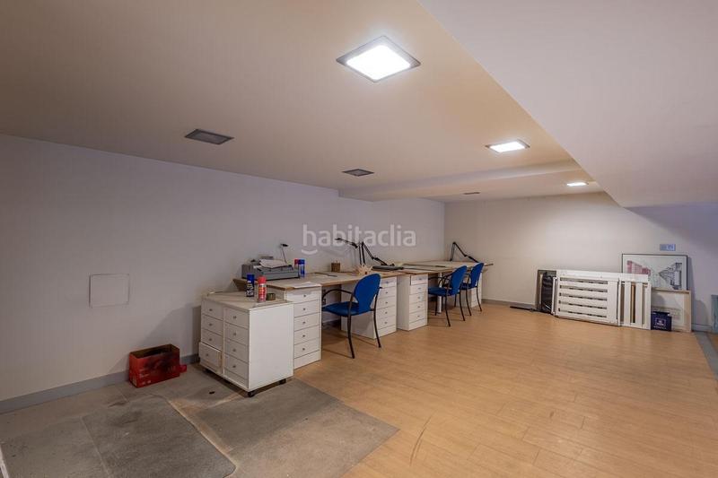 Foto a8f96ca0-9a61-4706-9851-686d80af014a. Local comercial gran oficina en La Cruz Granada