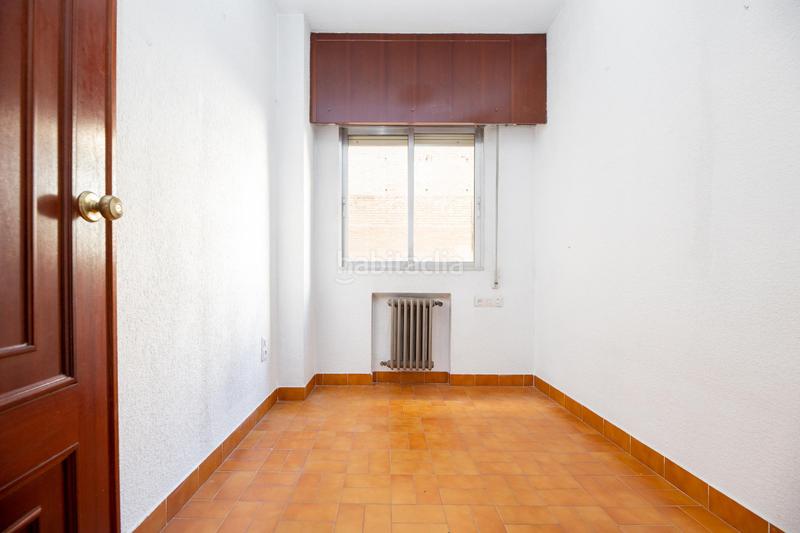 Foto 76c0585e-6860-4851-b324-96ed87c40698. Flat in avenida divina pastora 7 bloque 2 7 in San Ildefonso Granada