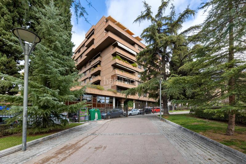 Foto a24af620-595e-434b-ad2c-176e0976961f. Flat in avenida divina pastora 7 bloque 2 7 in San Ildefonso Granada