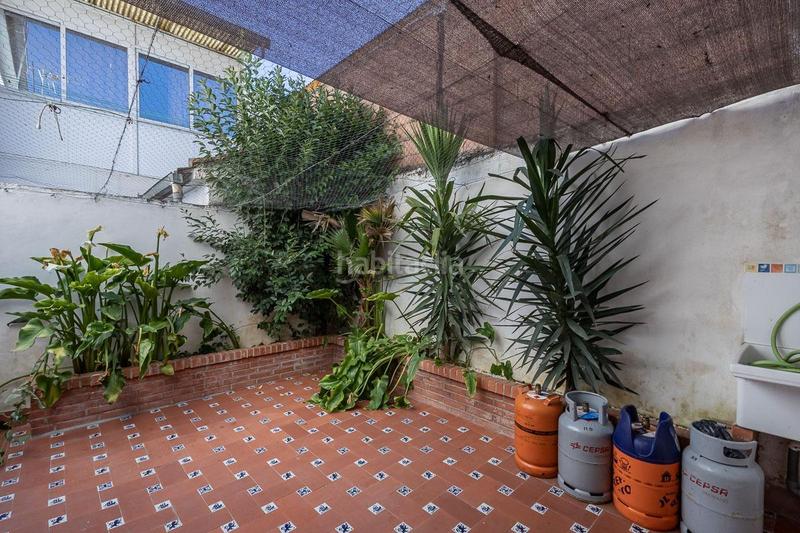 Foto eeda5cca-0f56-4c3e-abf5-fb7dbeeb63c0. Casa adosada adosado con dos viviendas independientes ideal para vivir o invertir! en Armilla