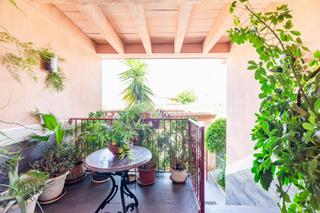 Casa pareada en Camino cementerio 14. Gran casa adosada en esquina en peligros granada espacio, comodi