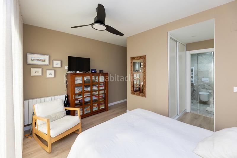 Foto b2247078-1fa0-45bf-b80d-0aff1c75d584. Etagenwohnung mit heizung parking in Camino de Ronda Granada