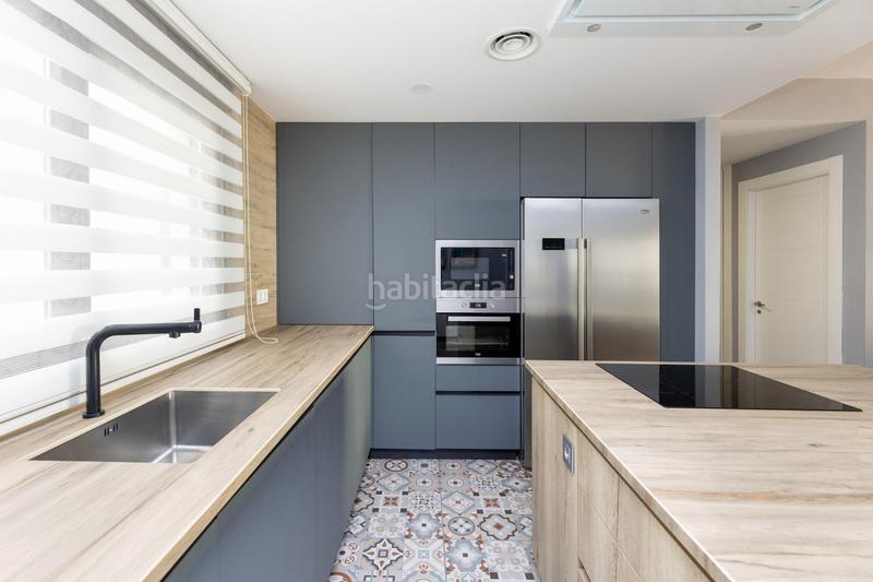 Foto cd7c8d41-3ad9-442a-bd35-c9aaf450ffe3. Etagenwohnung mit heizung parking in Camino de Ronda Granada