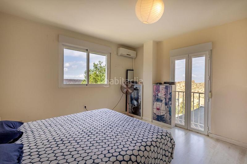 Foto 4e986869-b4ab-4ef0-a81c-ce917d5cffcb. Semi detached house with pool in Cenes de la Vega