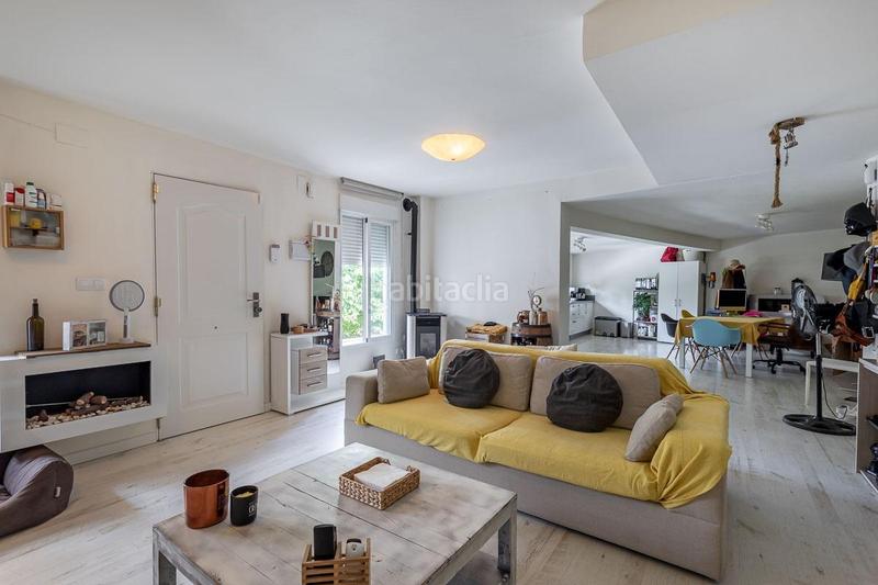 Foto 9d9f59e6-4710-43bd-9e02-6d23e07523eb. Semi detached house with pool in Cenes de la Vega