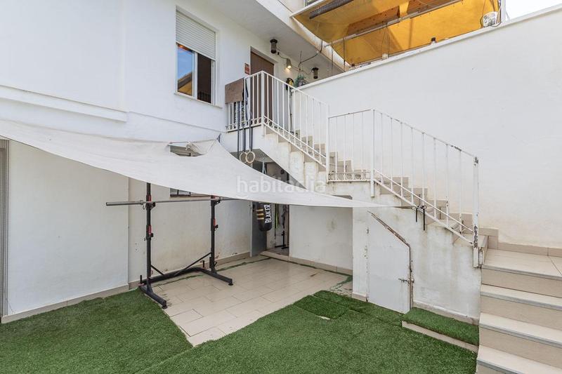 Foto c1c218b4-77b6-43ac-bbb1-9cc5282f6f81. Semi detached house with pool in Cenes de la Vega