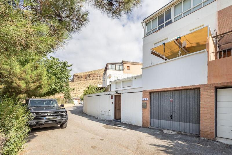 Foto cda065f1-ffbe-403f-b5f2-ac70a6a16825. Semi detached house with pool in Cenes de la Vega