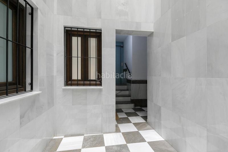 Foto e01b80e3-75ab-41d1-bee1-fab76fceef94. Àtic a Centro - Sagrario Granada