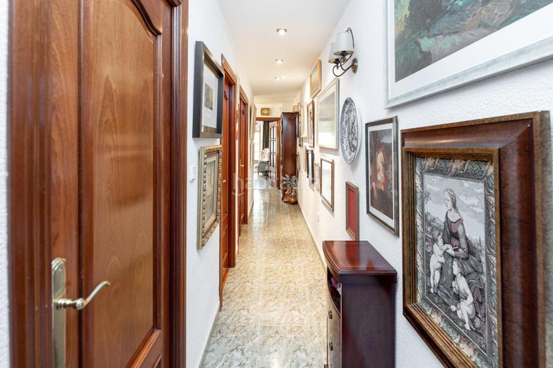 Foto d02620af-d188-4fb1-8228-d95038312a45. Pis a calle calle de elvira a Centro - Sagrario Granada